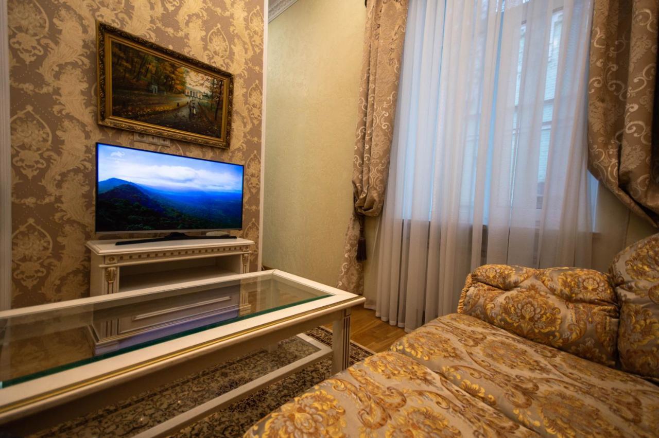 Kyiv Classic Apartment Dış mekan fotoğraf