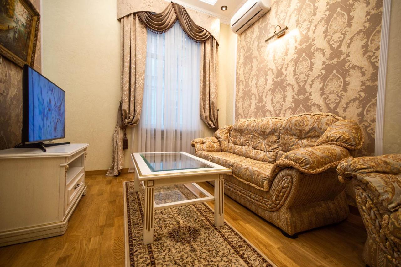Kyiv Classic Apartment Dış mekan fotoğraf