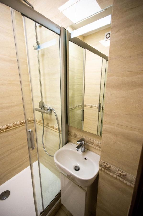 Kyiv Classic Apartment Dış mekan fotoğraf